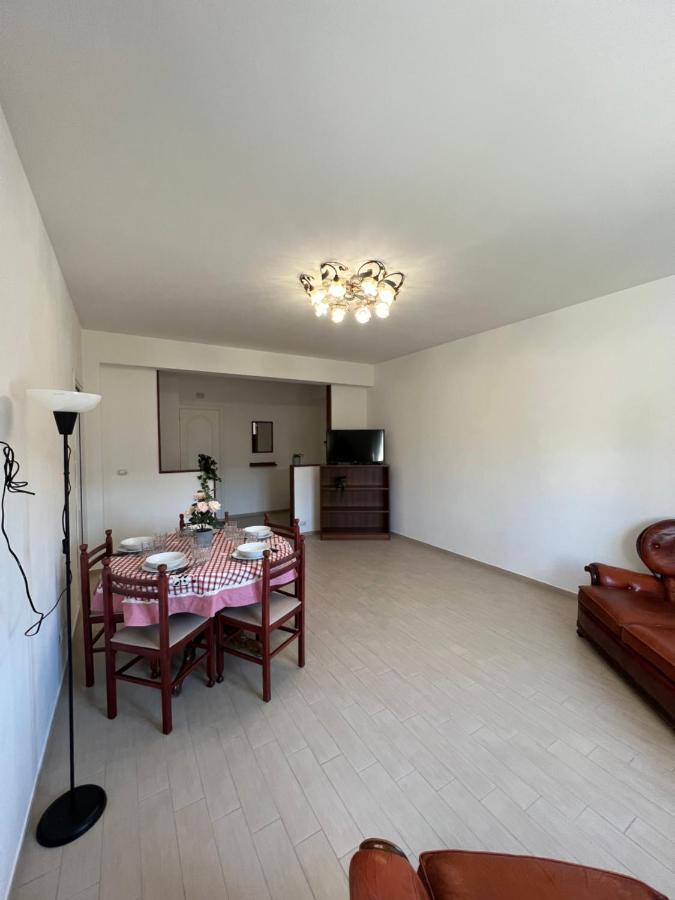 La Torretta Apartment ลาควิลา ภายนอก รูปภาพ